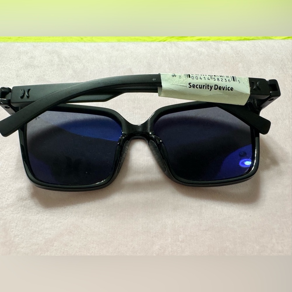 Hurley BLANCA Polarized Sunglasses – Black - Picture 10 of 12